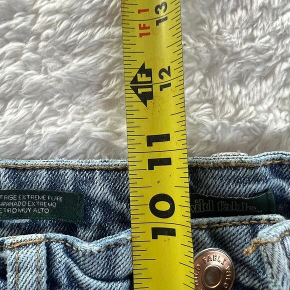 Wild Fable Women's Highest Rise Extreme Flare Jeans Daisy Floral Frayed Hem 00 - Picture 10 of 10